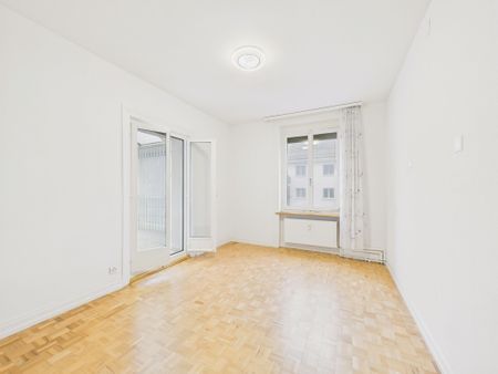 Centrally located 4.5-room apartment with 200 m2 large terrace + 18 m2 conservatory in St. Gallen - Photo 4