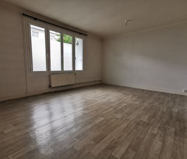 Location Appartement 3 pièces 70m² SAUMUR 49400 - Photo 1