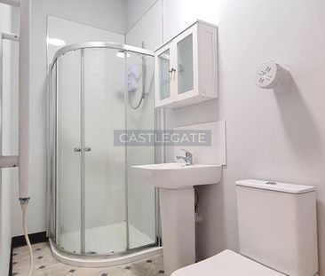 1 bedroom ground floor flat to rent - Photo 5