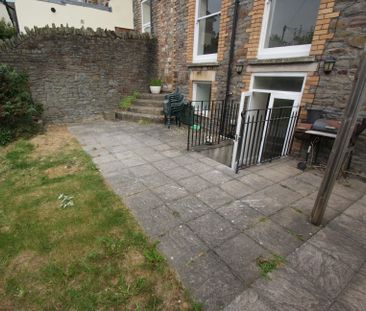 Clarendon Road, Flat 6, Redland, BS6 7EY - Photo 2