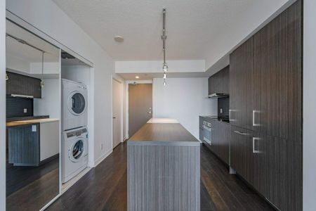 For Lease - 88 Harbour Street Unit# 4209, Toronto, Ontario - Photo 4