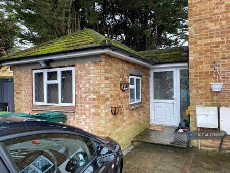 1 bedroom flat to rent - Photo 3