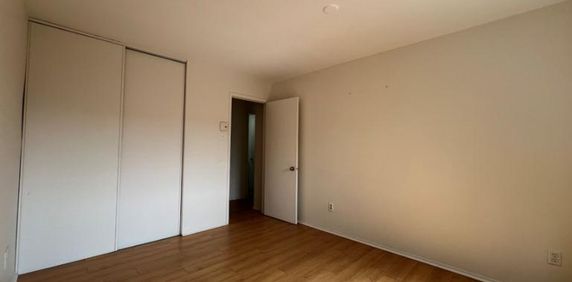 1 MOIS GRATUIT | 3 1/2 avec Balcon + Stationnement - Photo 2