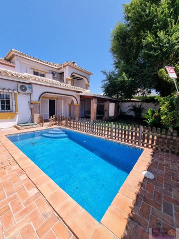 Chalet en alquiler en Rio Verde, Marbella - Photo 2