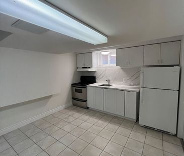 For Lease - 23 Beardmore Crescent, Toronto, Ontario - Photo 4