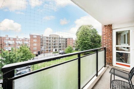 Barclay Close, Fulham, SW6 - Photo 2