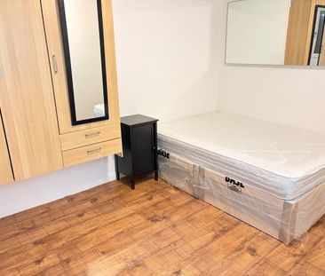 1 Bed Flat, Very Near Finborough Road Area, SW10 - Photo 3