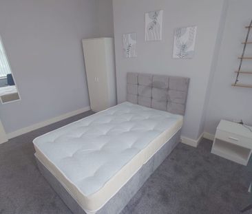 Brae St, Kensington. - Photo 1