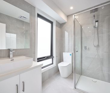 Near-New Modern Townhouse in Prime Noble Park Location - Photo 6