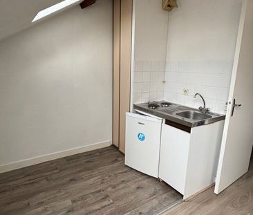 Appartement T1 de 24m² – Proche Lycée Suzanne Valadon – LOCATION BEGIP - Photo 1