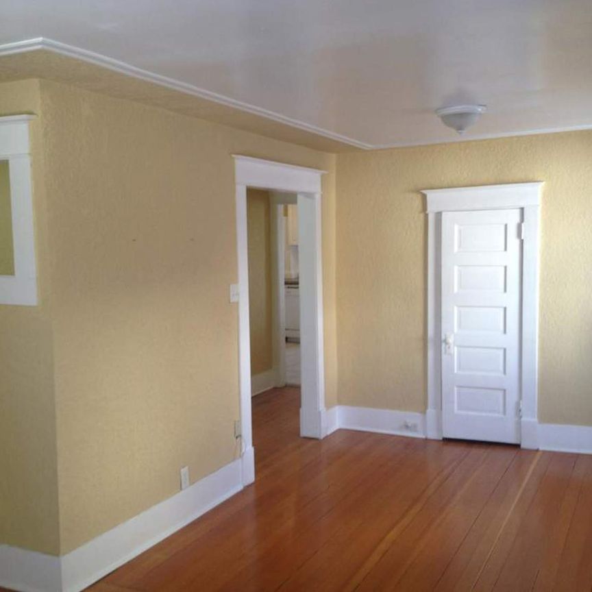 Spacious 3 Level 3 BD Cathedral Character Suite - Photo 1