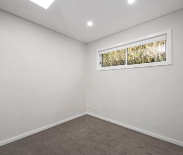 Modern Two Bedroom Granny Flat with Private Yard - Photo 1