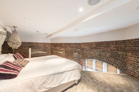 3 bedroom penthouse to rent - Photo 3