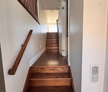 For Lease - 43 Mack Clement Lane, Richmond Hill, Ontario - Photo 1