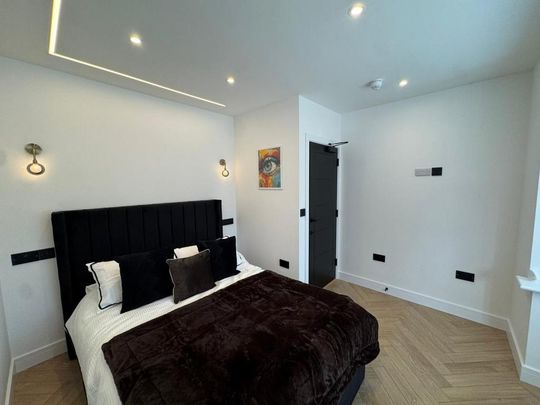 1 bedroom in a house share to rent - Photo 1