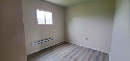 For Lease - 14 Elm Grove Avenue, Richmond Hill, Ontario - Photo 4