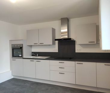 Location Appartement 3 pièces 71m² - Photo 2