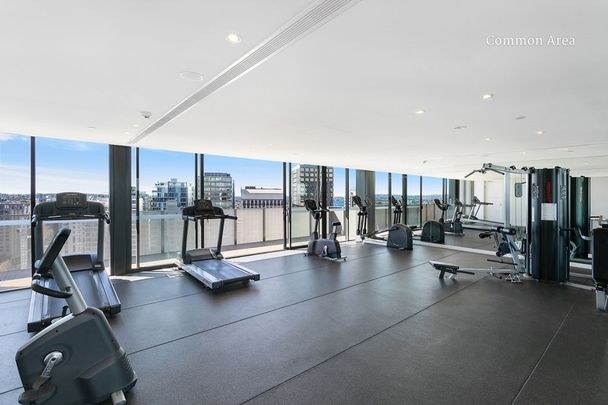 Executive Designer Apartment ** Available Now ** - Photo 1