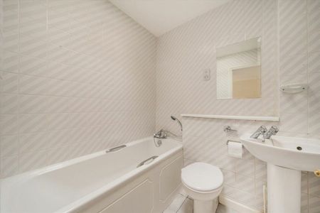 Maple Mews, Kilburn Park, NW6 - Photo 5