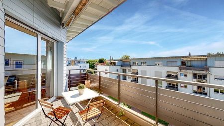 Do you want a large terrace and your own laundry room? - Foto 5