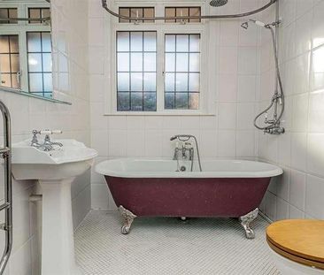 Greentiles, Denham Green, UB9 - Photo 3