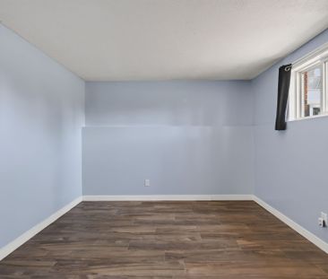 For Lease - 29 Woodvale Green Drive Unit# B, South of Baseline to K... - Photo 1
