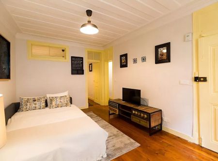 Rua de São Filipe Néri, Lisbon, Lisbon 1250-025 - Photo 4