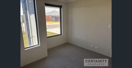 Immaculate 4-Bedroom Modern Home in Prestigious Baldivis Neighborhood - Photo 3