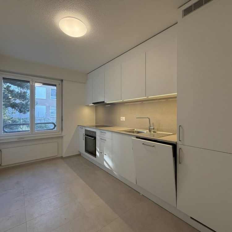 Bel appartement de 3,5 pièces proche de la Sallaz - Foto 1