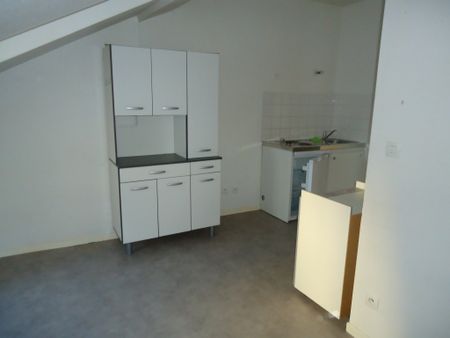 Location Appartement 2 pièces 22m² NEVERS 58000 - Photo 2