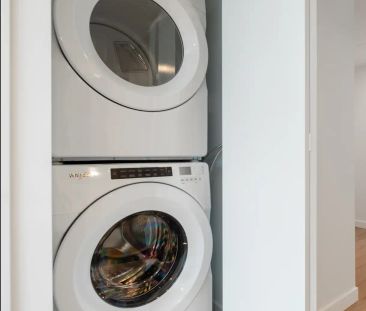The Victoria — Studio & Flex @ $1842 with One Month Free - Photo 1