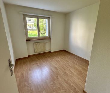 Ruhige 4-Zimmerwohnung im Herzen von Bülach - Photo 4