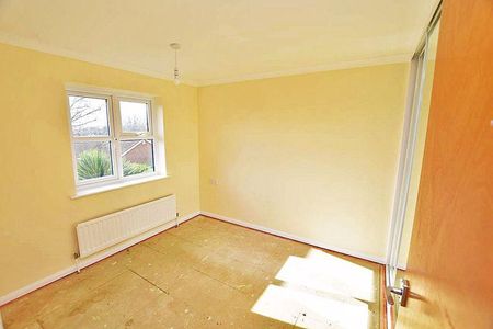 2 bedroom terraced house to rent - Photo 2