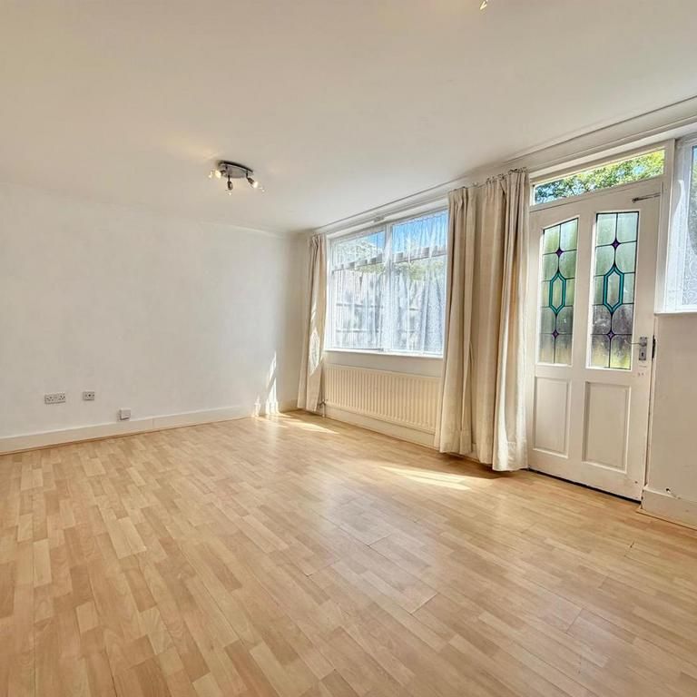 3 bedroom house to rent - Photo 1