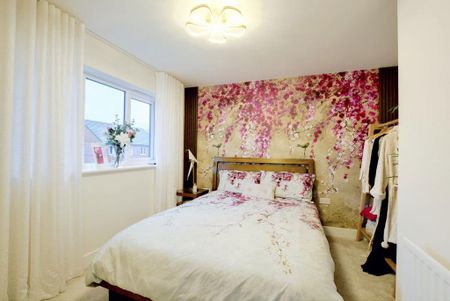 3 bedroom detached house to rent - Photo 5