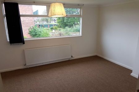 Gervase Avenue, Lowedges, Sheffield, S8 - Photo 4