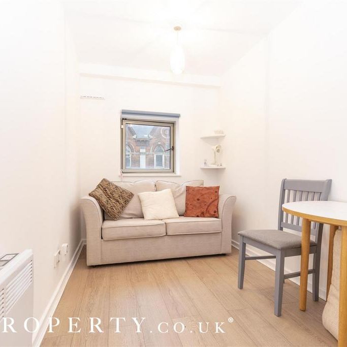 2 bedroom apartment to rent - Photo 1