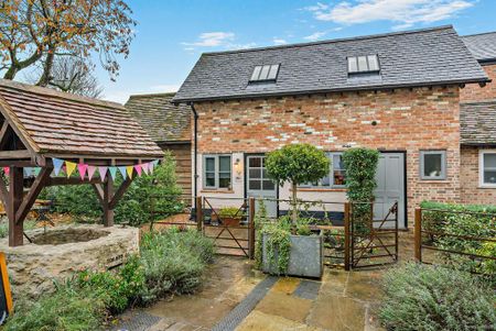 1 bedroom semi-detached house to rent - Photo 3