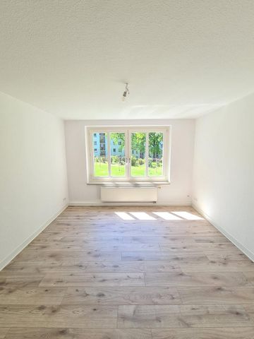 Helle 3-Zimmer-Wohnung im Erdgeschoss in Chemnitz - Photo 2