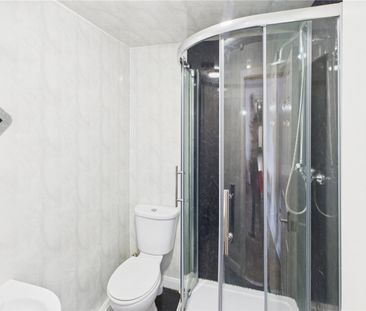 Room 10 - Photo 3
