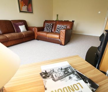 2 bedroom apartment to rent - Photo 6