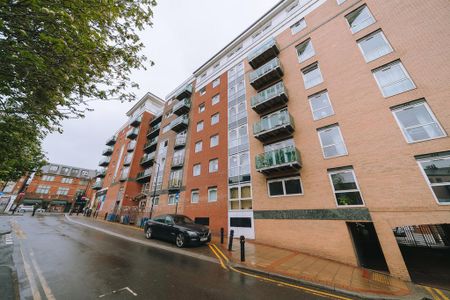 2 bedroom apartment to rent - Photo 4
