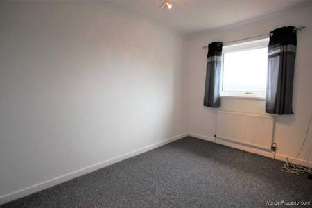 2 bedroom property to rent in Plymouth - Photo 5