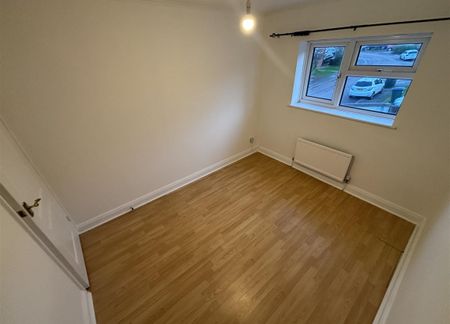 Rotherham Road Whitmore Park Coventry - Photo 2