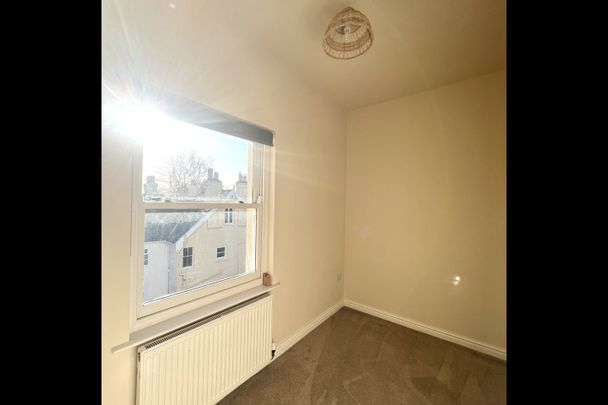 2 Bed Flat, Sandown Lane, L15 - Photo 1