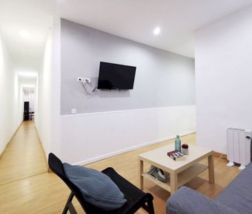 Splendid room Bailén Street - Photo 3