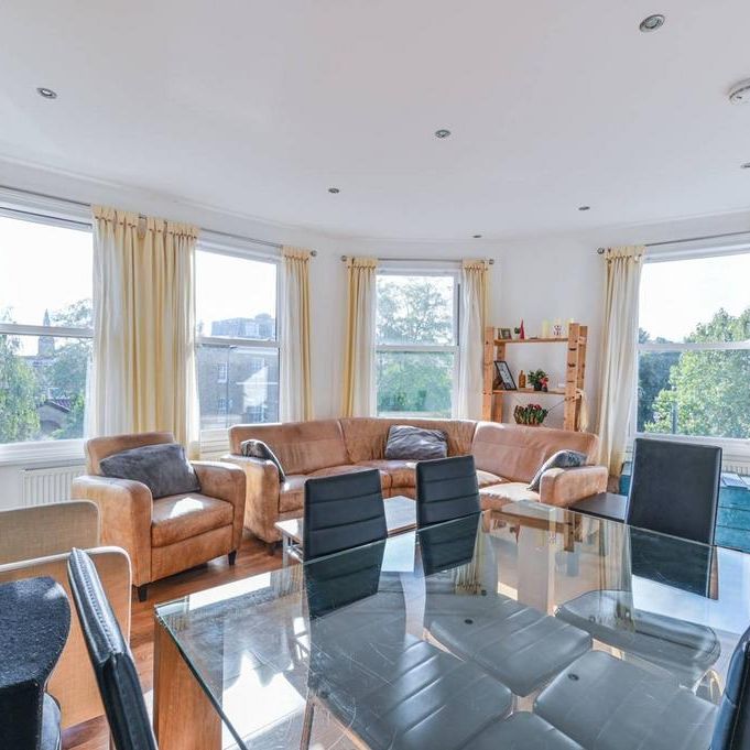 3 bedroom flat to rent - Photo 1