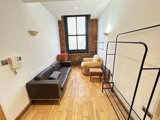 1 bedroom flat to rent - Photo 1