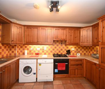 Apt 7 Millennium Court 4 Downshire Place, Belfast, BT2 7JQ - Photo 5