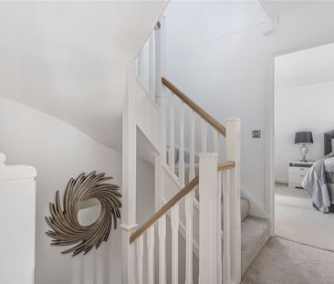 4 bedroom detached house to rent - Photo 2